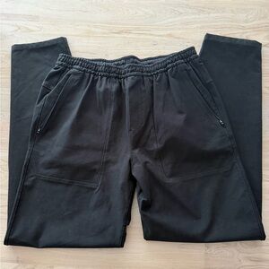 Lululemon Men's Black Pants w zip pockets